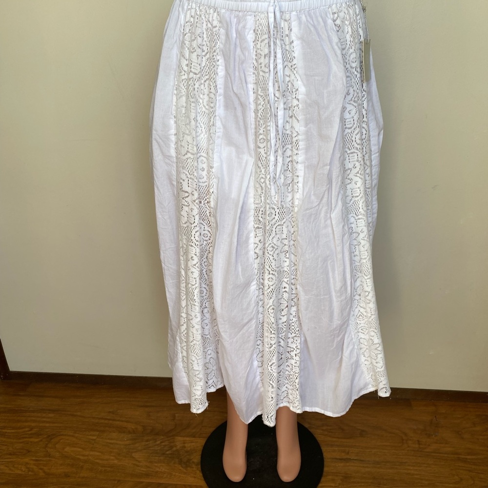 J Gee Women’s White Skirt Sz Small